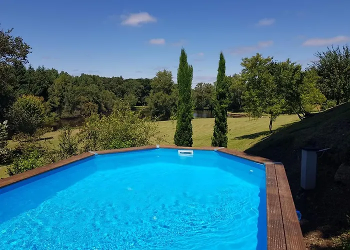 Les Deux Lacs - Stunning Gite, With Private Swimming Pool And 2.75 Acre Fishing * La Chapelle-Verlaine