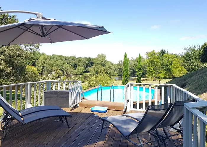 Les Deux Lacs - Stunning Gite, With Private Swimming Pool And 2.75 Acre Fishing * La Chapelle-Verlaine